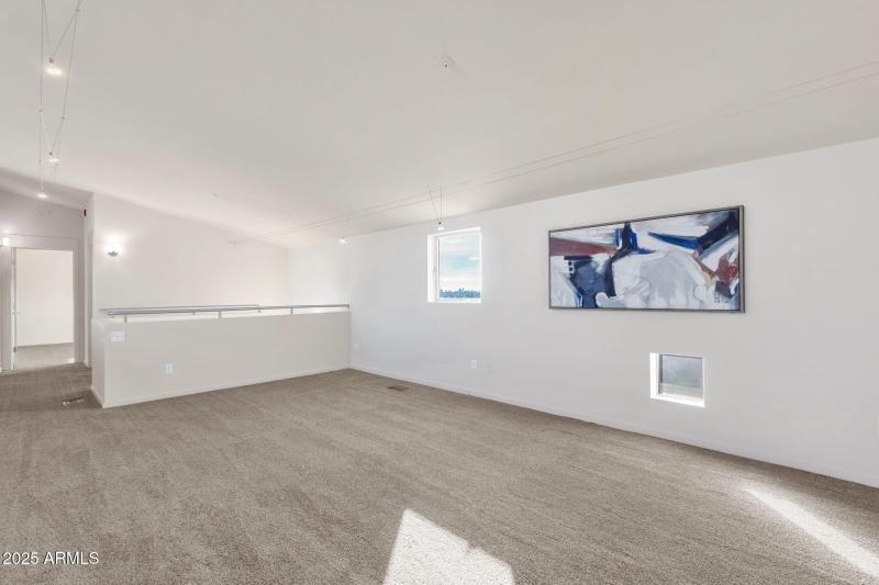 39-web-or-mls-1111-w-university-dr-3011