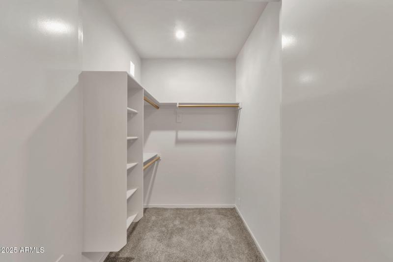 44-web-or-mls-1111-w-university-dr-3011