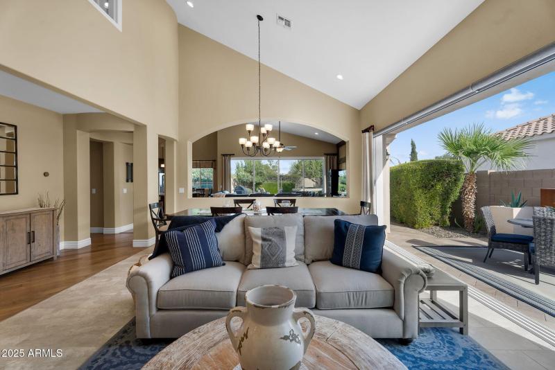 11-web-or-mls-Yellowstone-9