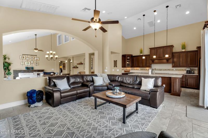 15-web-or-mls-Yellowstone-13