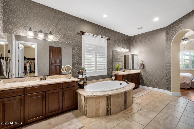 39-web-or-mls-Yellowstone-37