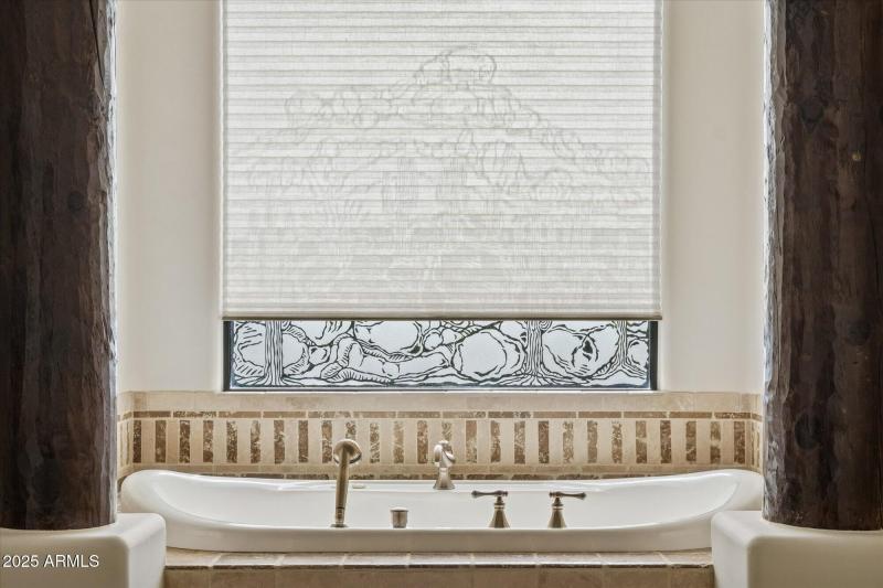 Master Jetted Bathtub