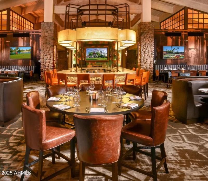 The Clubs At Arrowhead Dining