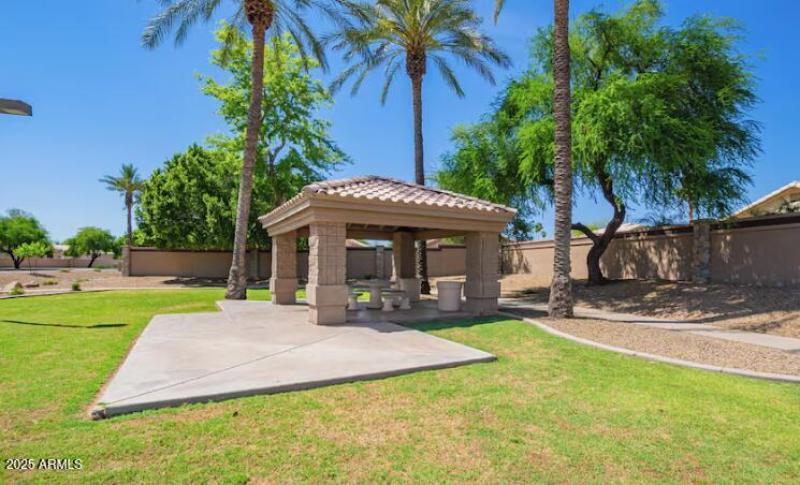 HOA Covered Picnic Area