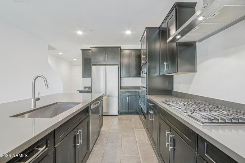 12-web-or-mls-N 212th Ave-S0201-012