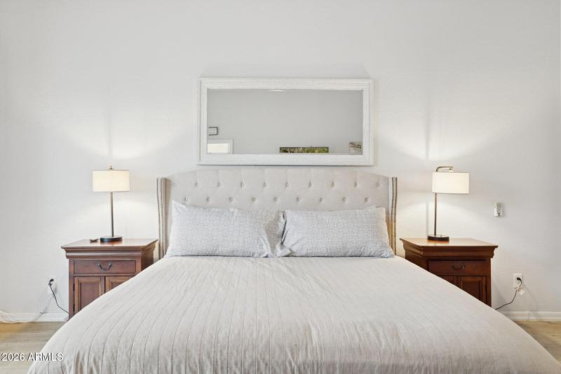 18-web-or-mls-4831-e-fernwood-ct