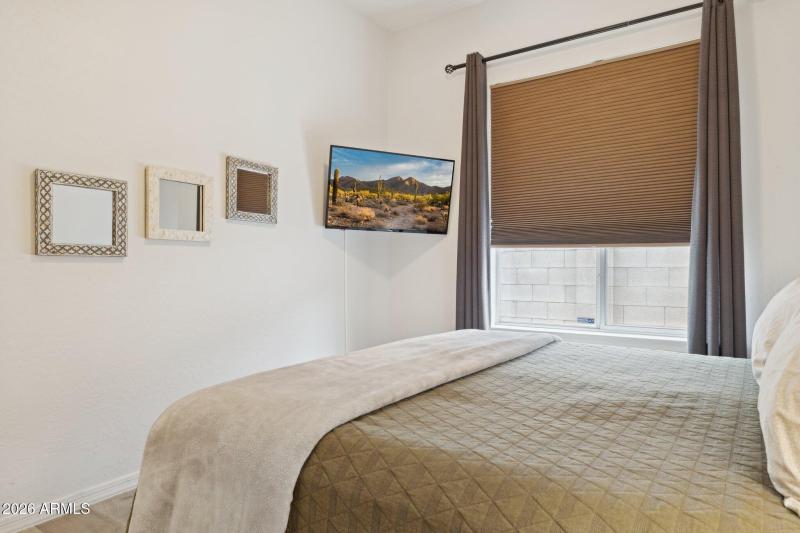 27-web-or-mls-4831-e-fernwood-ct