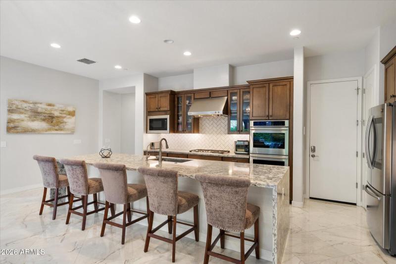 Statement Island with Bar Seating