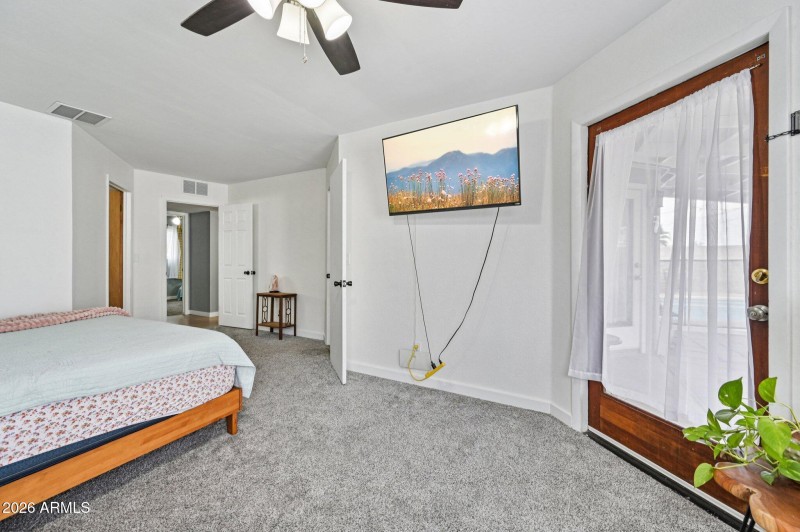 20-web-or-mls-W Corrine Dr-S0301-020