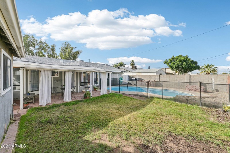 37-web-or-mls-W Corrine Dr-S0301-037