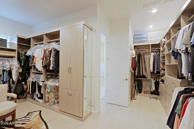 Master Closet 2