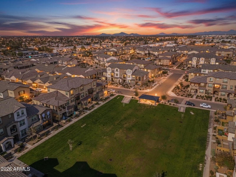 43-web-or-mls-1255 N Arizona Ave Unit 11