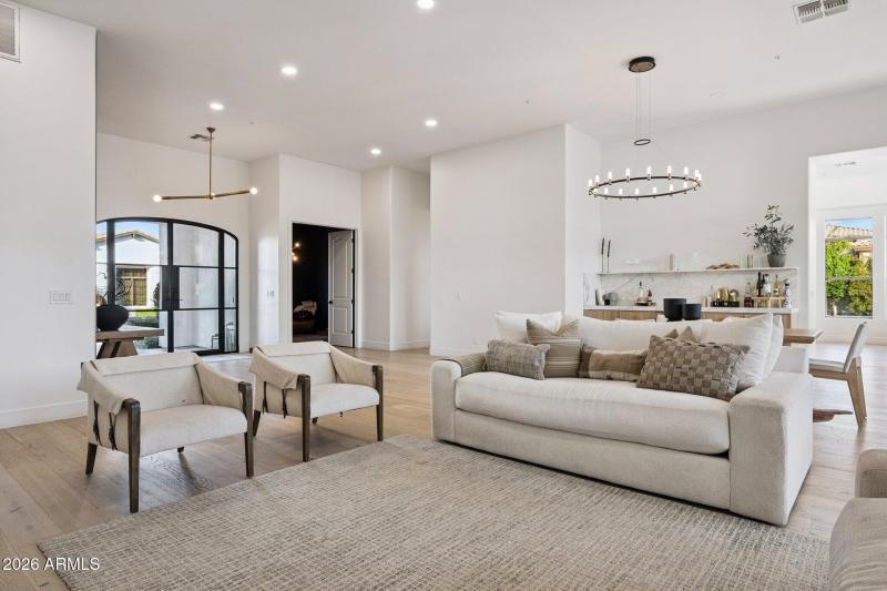 9-web-or-mls-11479-n-87th-pl