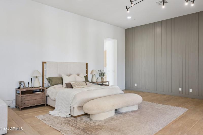 28-web-or-mls-11479-n-87th-pl