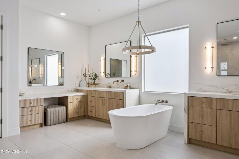 35-web-or-mls-11479-n-87th-pl