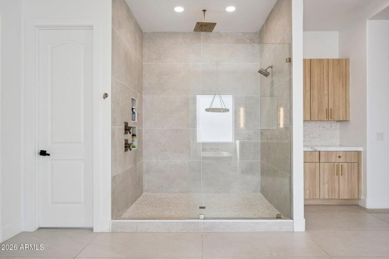 36-web-or-mls-11479-n-87th-pl