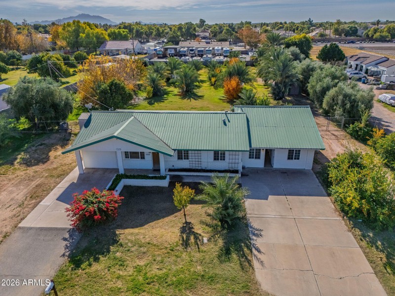 5-web-or-mls-13839 E Morgan Drvie - Main