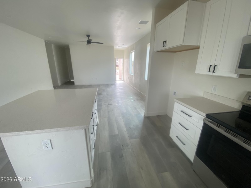 4) 63668-69603e3b1762d