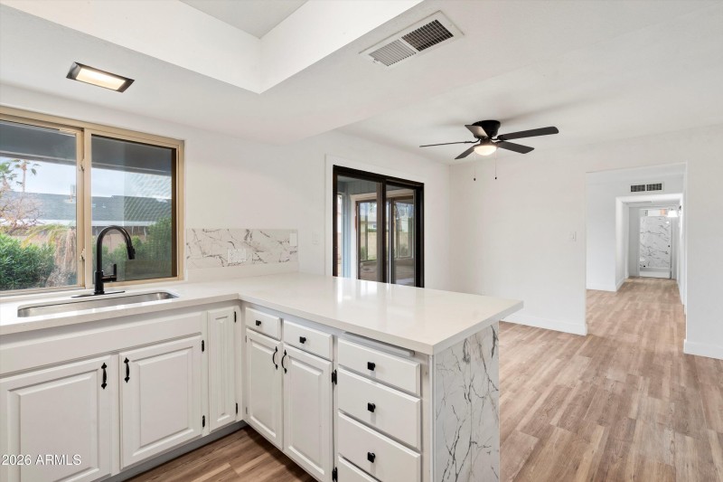 10-Kitchen to Dining