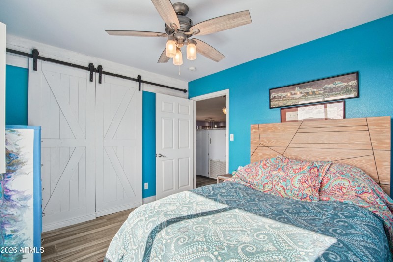 18-print-S April Dr-S0601-018