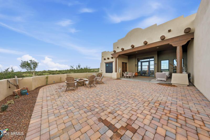 Welcoming Courtyard w/custom made gate