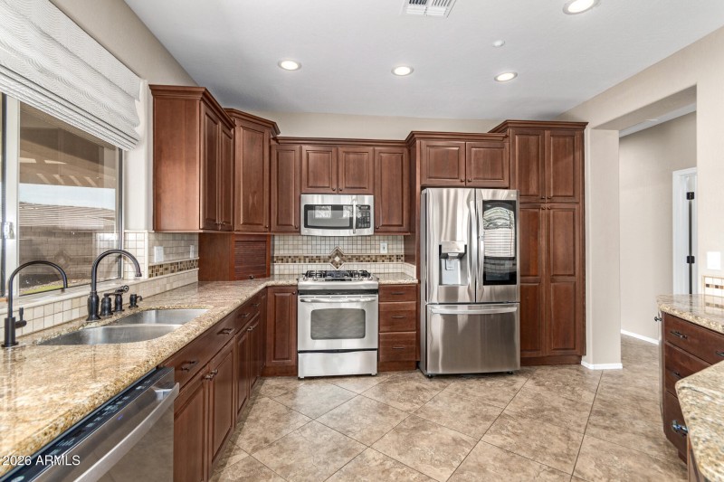 2361 W TURTLE HILL CT