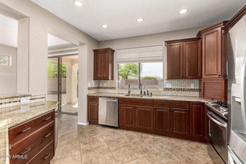 2361 W TURTLE HILL CT