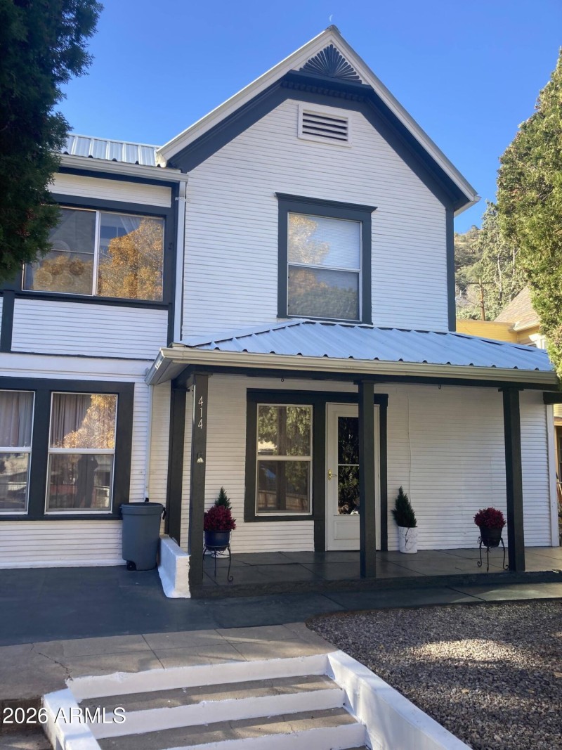 612437718_25939469565687668_845216615618