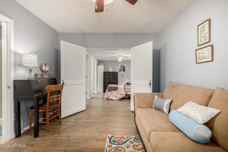 Sitting Room Guest 2