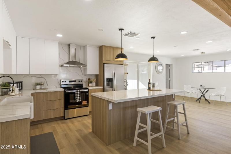 6725 E Moreland St Scottsdale - 240