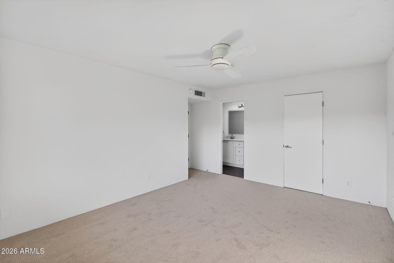 Bedroom 2 (en suite)