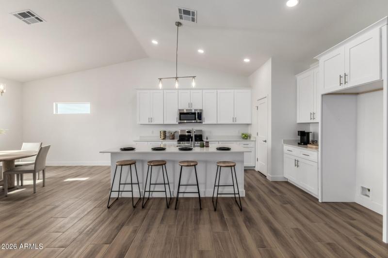 14 Sandstone Mountain