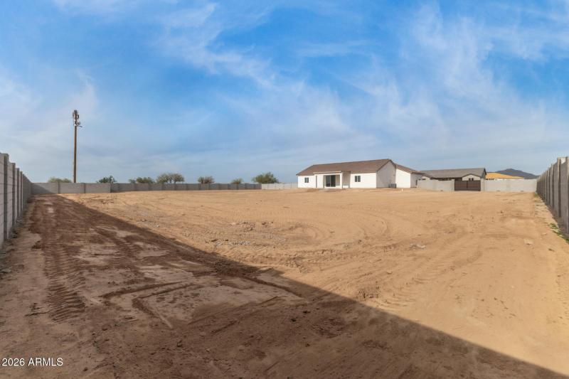 37 Sandstone Mountain