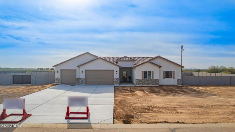 40 Sandstone Mountain