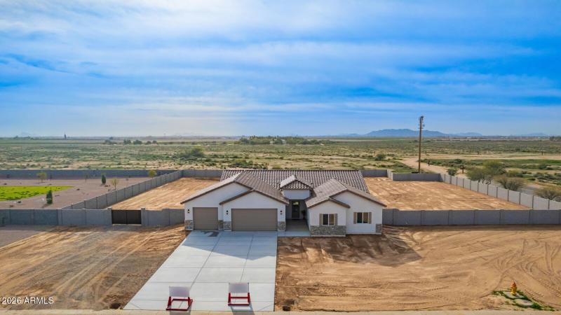 44 Sandstone Mountain