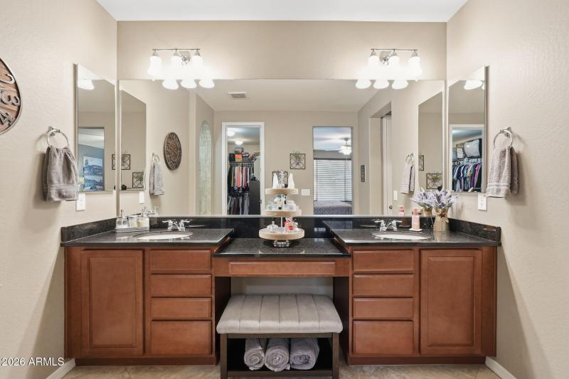 P Bath - 2609 W Rabjohn