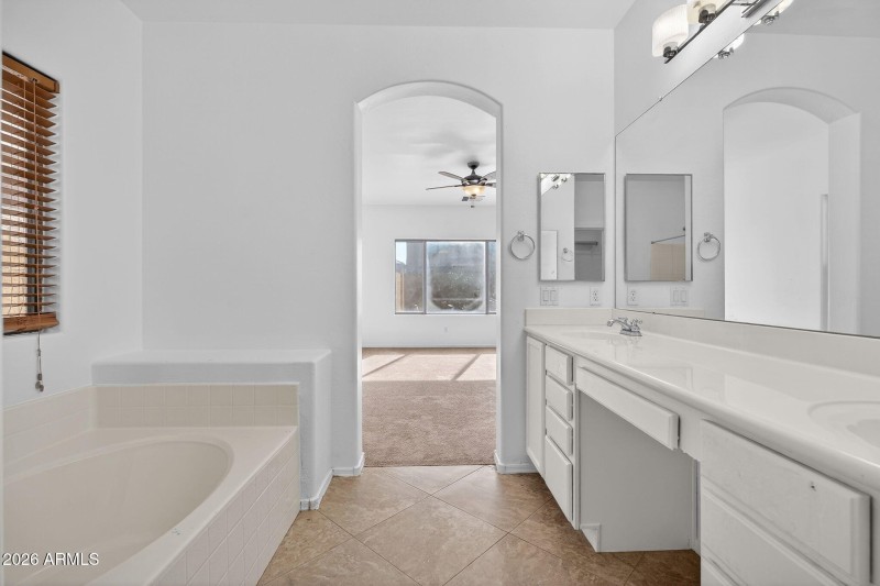 25-web-or-mls-28-W Amsterdam Rd