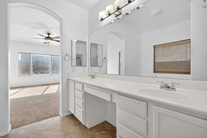 26-web-or-mls-29-W Amsterdam Rd