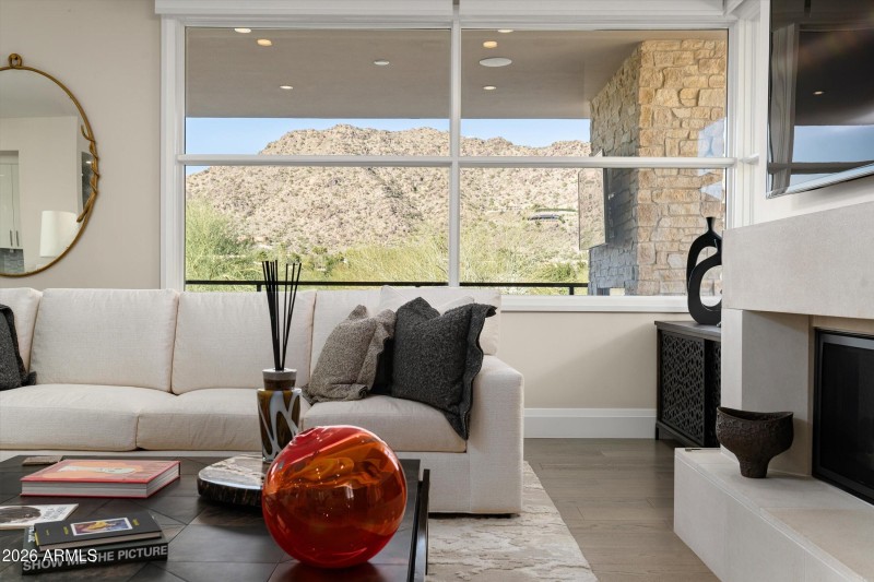 010_Great Room Views