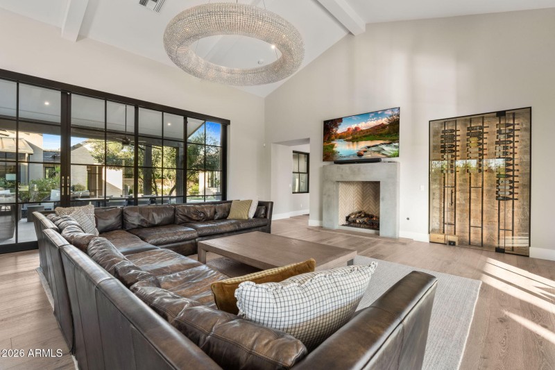 15-web-or-mls-22407-n-89th-st