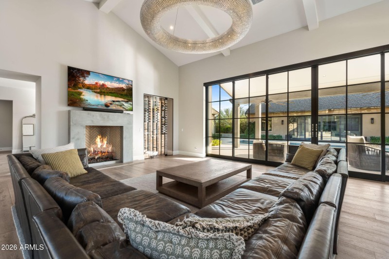 16-web-or-mls-22407-n-89th-st