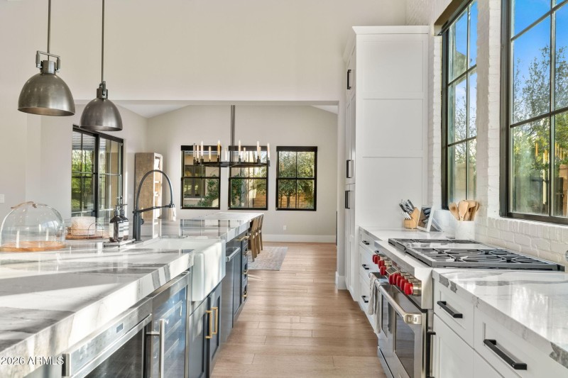 23-web-or-mls-22407-n-89th-st