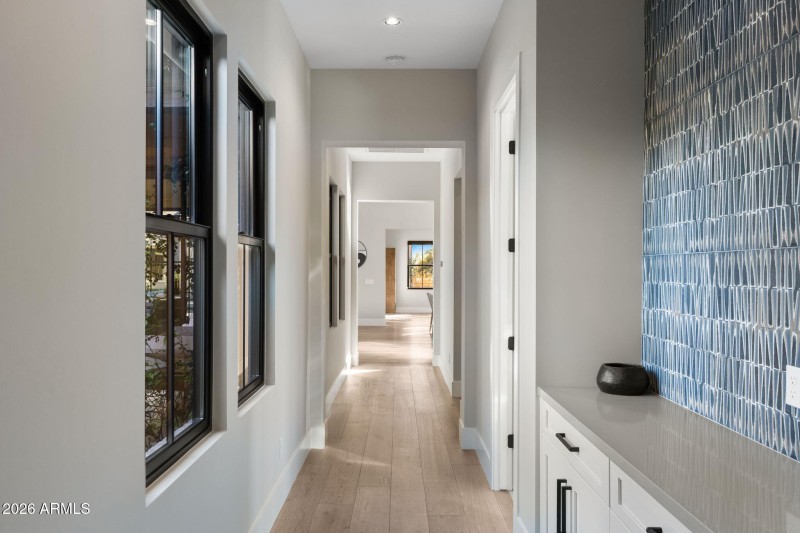 48-web-or-mls-22407-n-89th-st