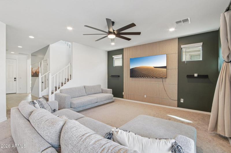 4-web-or-mls-Roma Ave-S1601-004