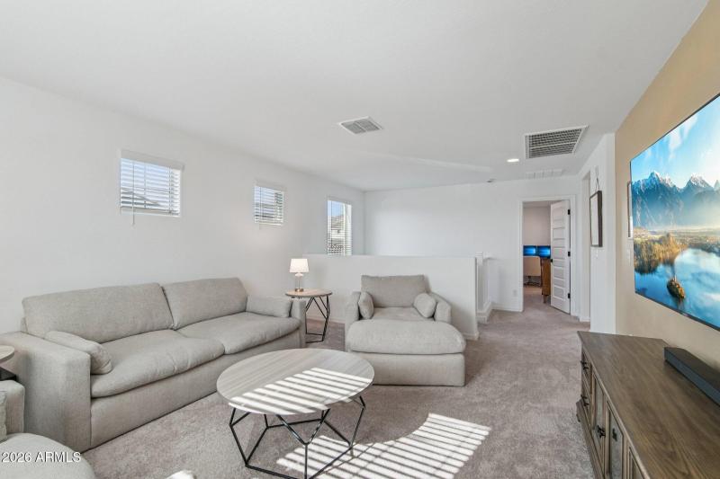 20-web-or-mls-Roma Ave-S1601-020