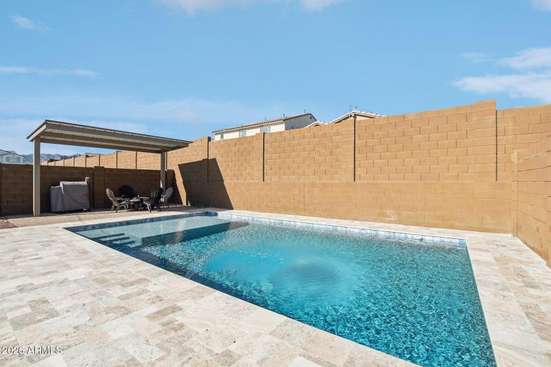 33-web-or-mls-Roma Ave-S1601-033