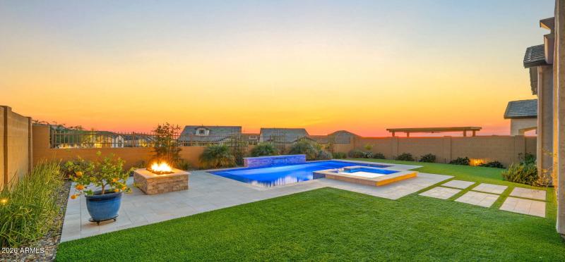 60-web-or-mls-TWILIGHT10