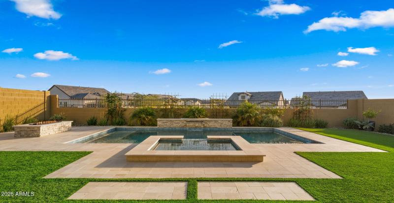 61-web-or-mls-Backyard4