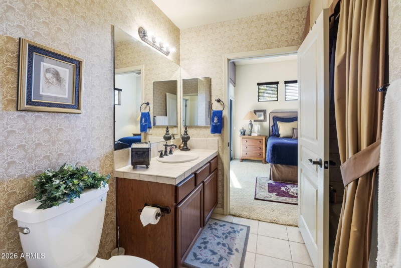 Jack & Jill Guest Bathroom