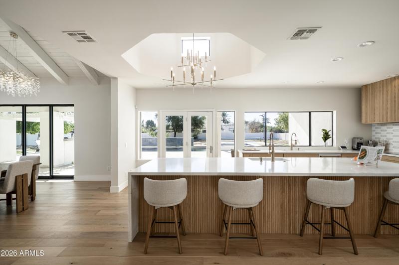 10111 E Cholla St-14